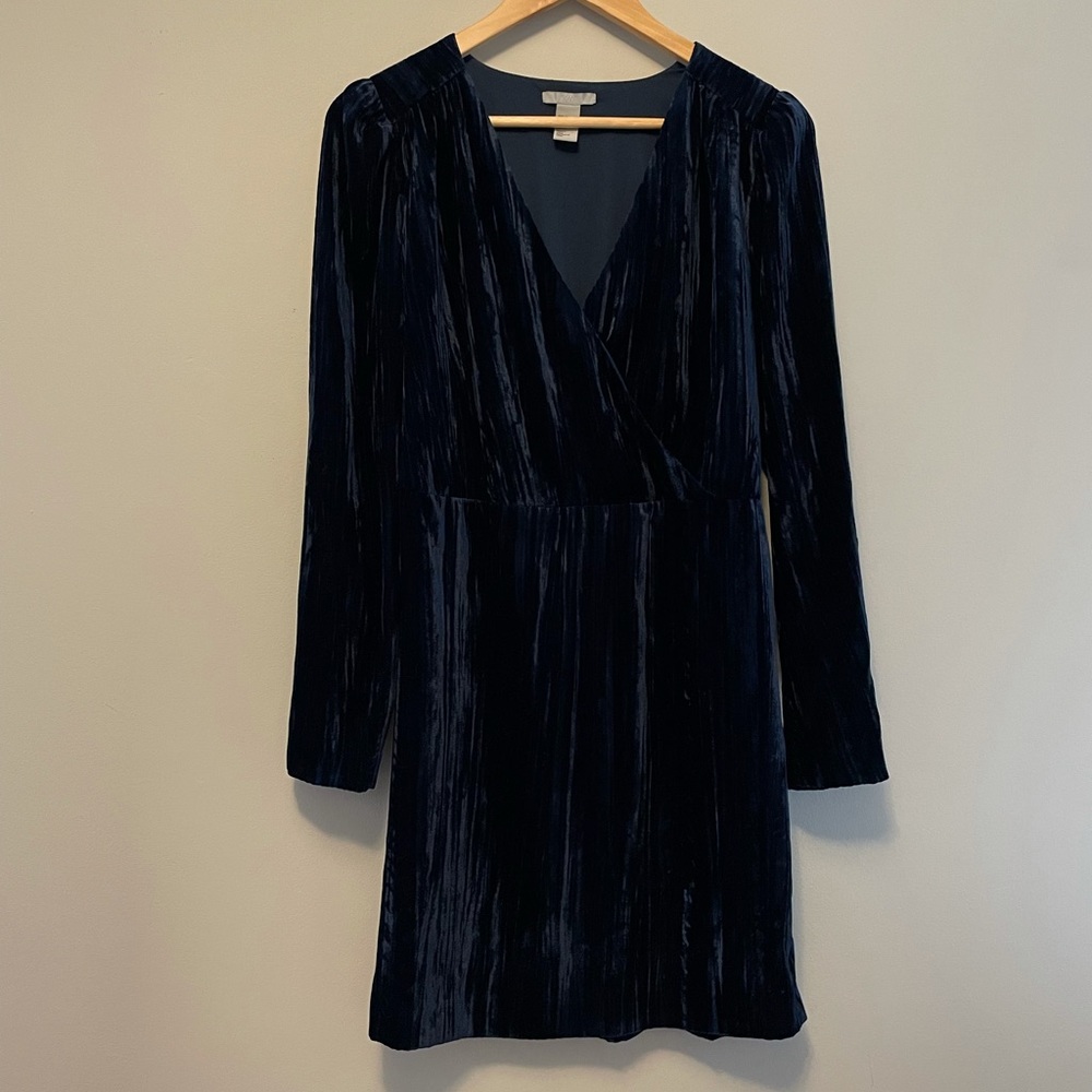 🔵Blue Velvet Dress🔵 - Picture 2 of 8